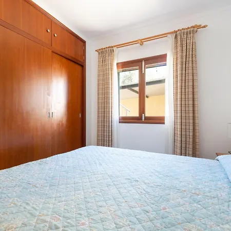Villa Amplia En Mallorca Con Jardin, 4 Y Zona Bbq Cerca Del Mar En Portocolom