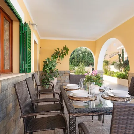 Villa Amplia En Mallorca Con Jardin, 4 Y Zona Bbq Cerca Del Mar En Portocolom Portocolom (Mallorca)